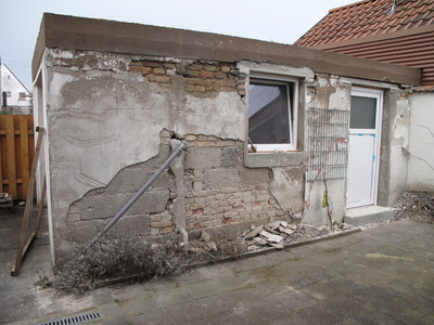 Garagenwand: Putz entfernen