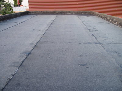 Projekt: Von der Garage zur Werkstatt – Dach abdichten – Untere Lage